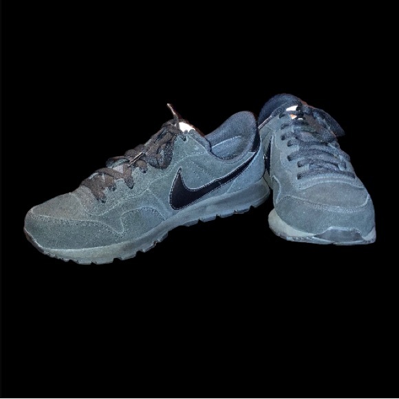 Commes Des Garçons Pegasus The Met Release Nike Runner CDG size 7 - Picture 5 of 16